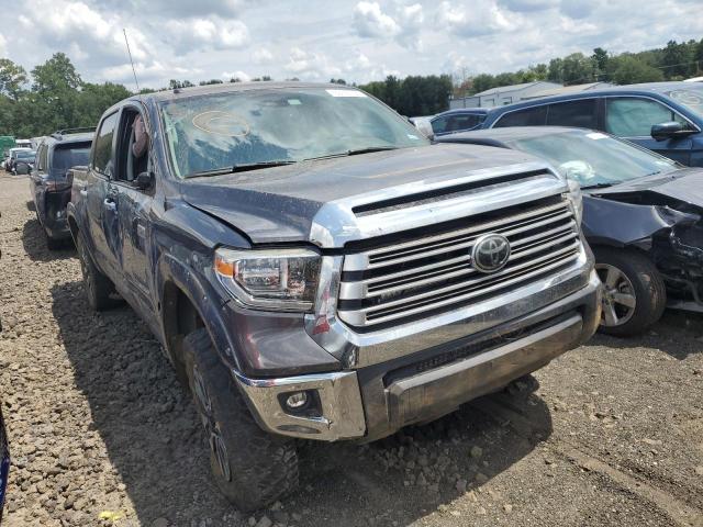 Photo 3 VIN: 5TFHW5F13JX699275 - TOYOTA TUNDRA CRE 