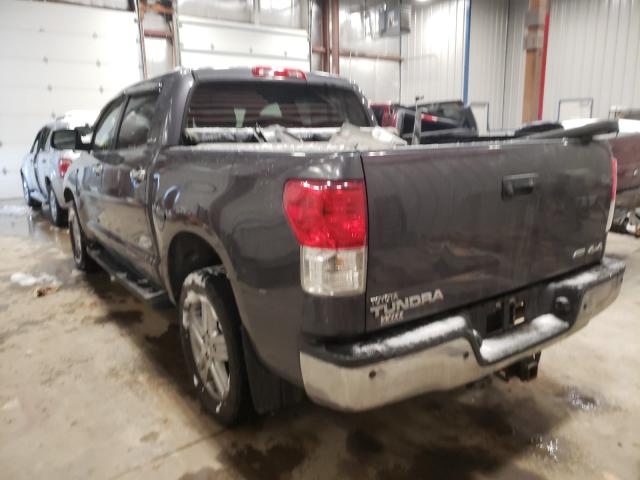 Photo 2 VIN: 5TFHW5F15BX188409 - TOYOTA TUNDRA CRE 