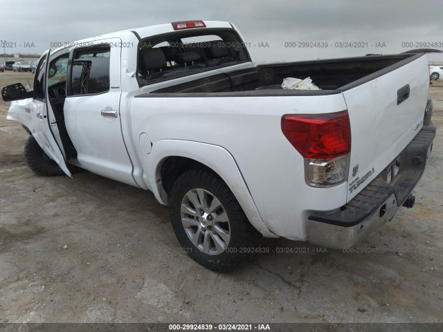 Photo 2 VIN: 5TFHW5F15DX305831 - TOYOTA TUNDRA 4WD TRUCK 