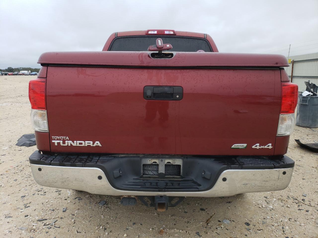 Photo 5 VIN: 5TFHW5F16AX147821 - TOYOTA TUNDRA 