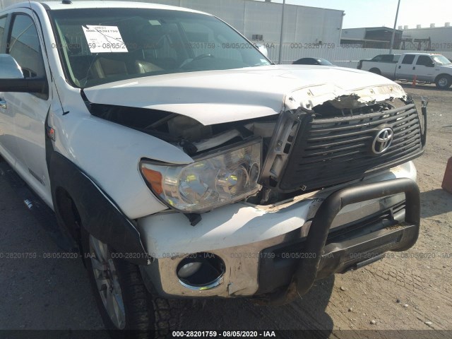 Photo 5 VIN: 5TFHW5F16DX282169 - TOYOTA TUNDRA 4WD TRUCK 