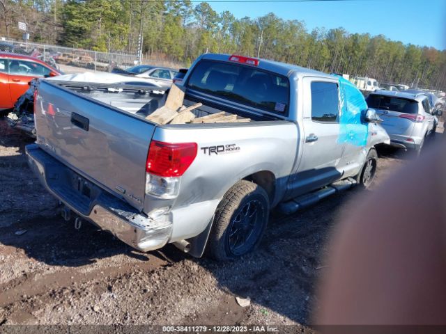 Photo 3 VIN: 5TFHW5F16DX283077 - TOYOTA TUNDRA 