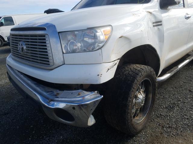 Photo 8 VIN: 5TFHW5F16DX284939 - TOYOTA TUNDRA CRE 