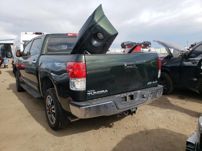 Photo 2 VIN: 5TFHW5F17AX132129 - TOYOTA TUNDRA CRE 