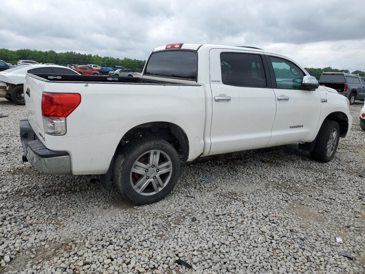 Photo 2 VIN: 5TFHW5F17CX247557 - TOYOTA TUNDRA 