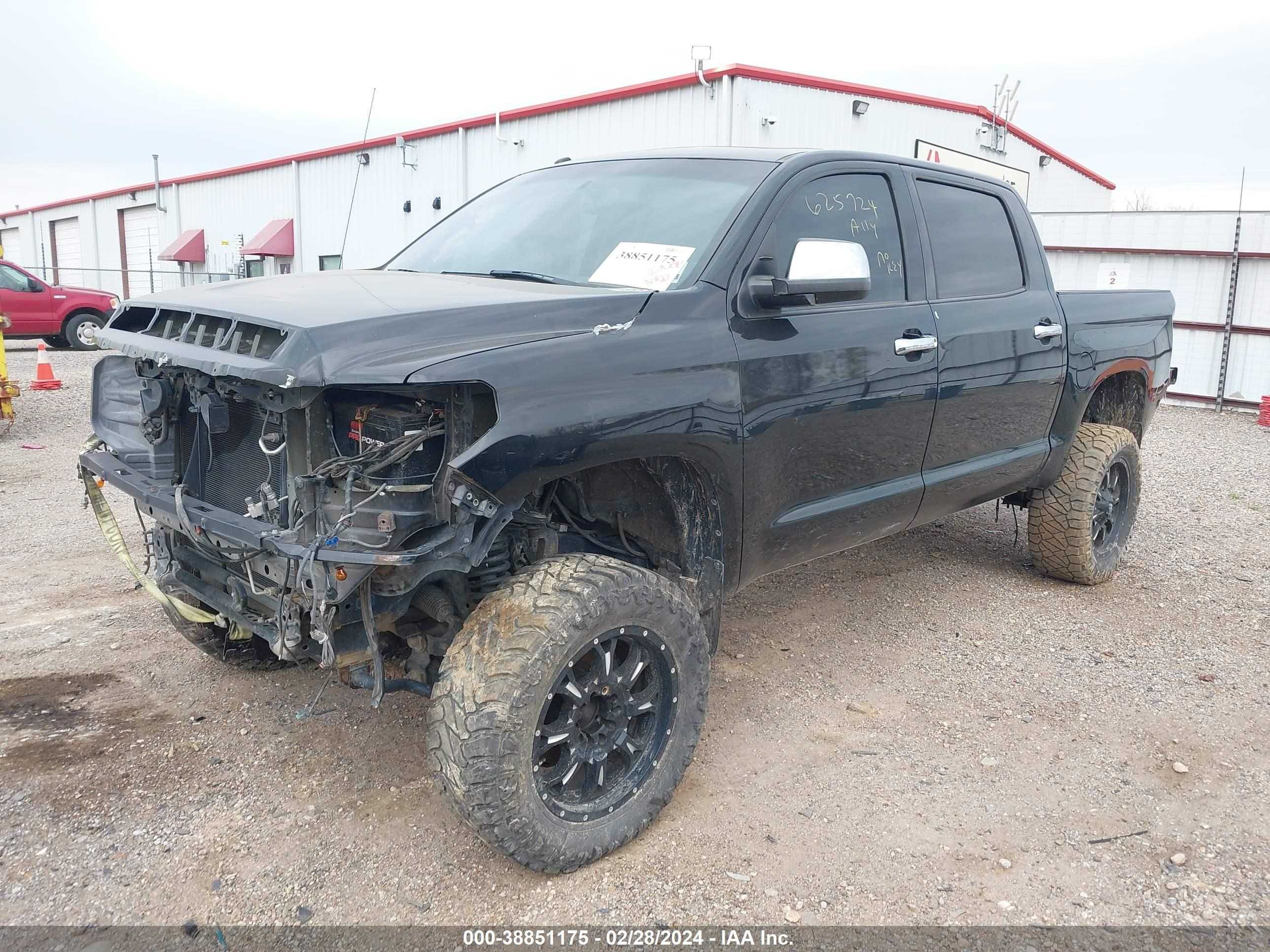 Photo 1 VIN: 5TFHW5F17HX625724 - TOYOTA TUNDRA 