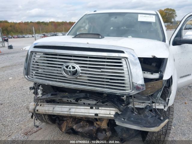 Photo 5 VIN: 5TFHW5F18AX099853 - TOYOTA TUNDRA 