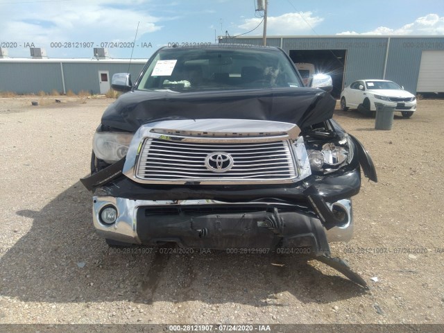 Photo 5 VIN: 5TFHW5F18CX235062 - TOYOTA TUNDRA 4WD TRUCK 