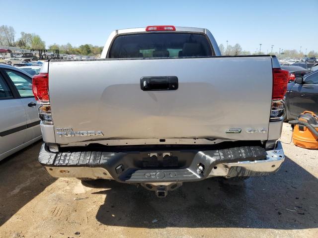 Photo 5 VIN: 5TFHW5F18CX249740 - TOYOTA TUNDRA CRE 