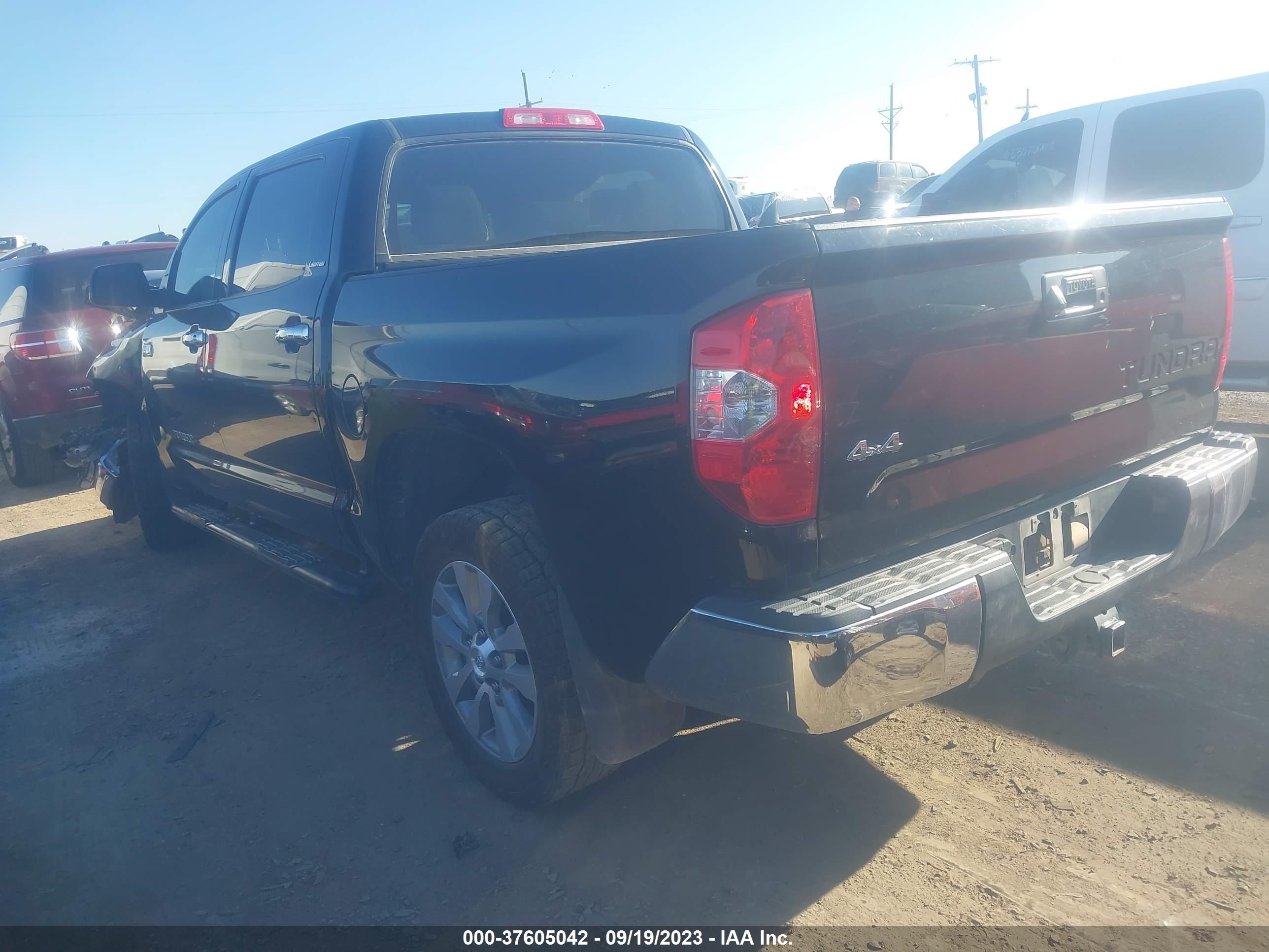 Photo 2 VIN: 5TFHW5F18EX329090 - TOYOTA TUNDRA 