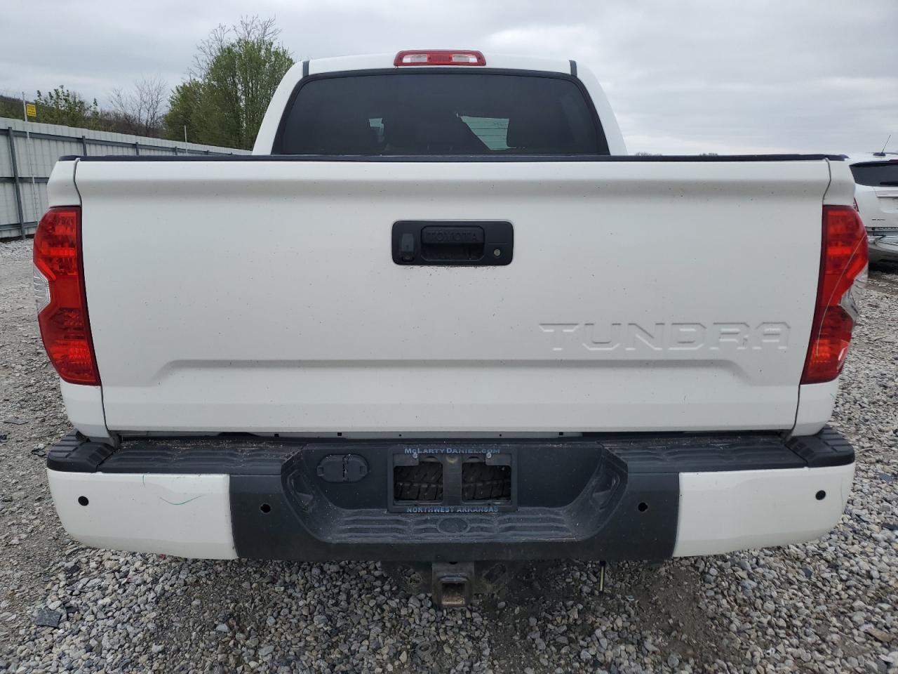 Photo 5 VIN: 5TFHW5F18FX483736 - TOYOTA TUNDRA 