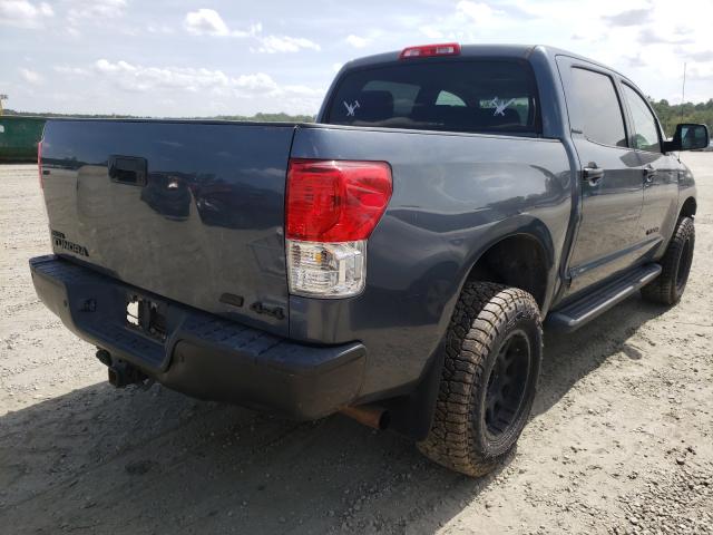 Photo 3 VIN: 5TFHW5F19AX106728 - TOYOTA TUNDRA CRE 