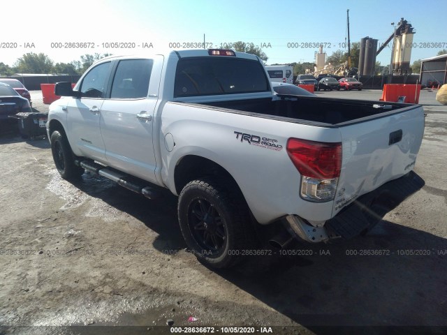 Photo 2 VIN: 5TFHW5F19BX195024 - TOYOTA TUNDRA 4WD TRUCK 