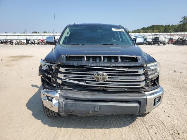 Photo 4 VIN: 5TFHW5F19JX682268 - TOYOTA TUNDRA CRE 