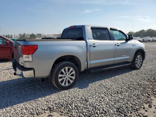 Photo 2 VIN: 5TFHW5F1XBX170231 - TOYOTA TUNDRA CRE 