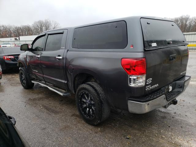 Photo 2 VIN: 5TFHW5F1XBX191452 - TOYOTA TUNDRA CRE 