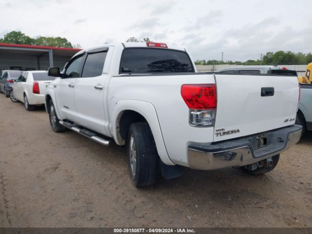 Photo 2 VIN: 5TFHW5F1XDX312581 - TOYOTA TUNDRA 