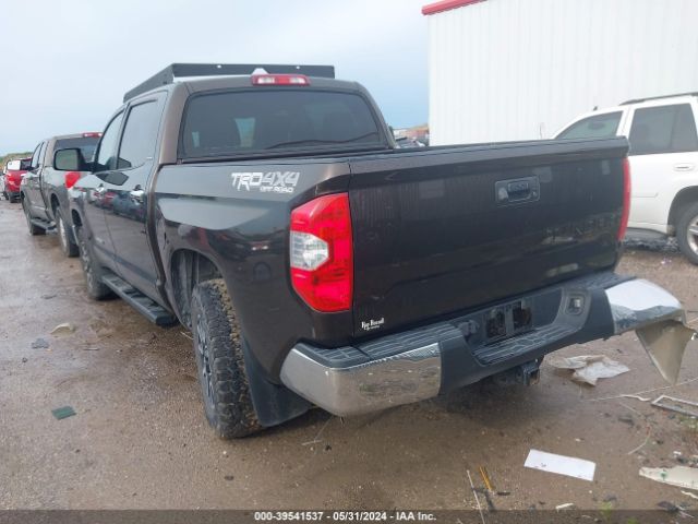 Photo 2 VIN: 5TFHW5F1XJX767569 - TOYOTA TUNDRA 