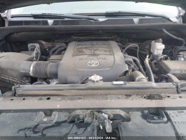 Photo 9 VIN: 5TFHW5F1XJX767569 - TOYOTA TUNDRA 