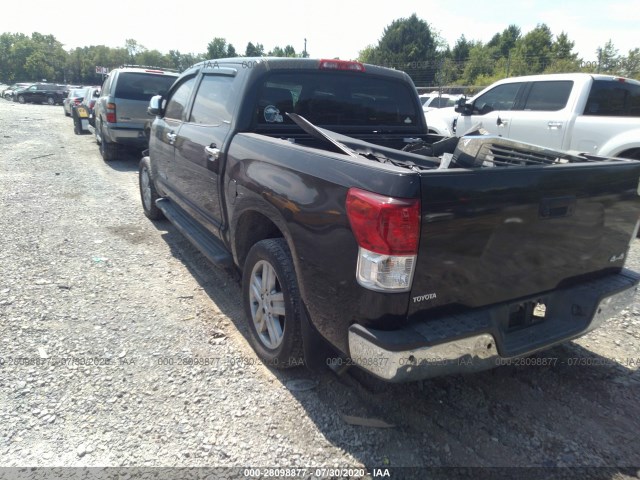 Photo 2 VIN: 5TFHY5F10CX242498 - TOYOTA TUNDRA 4WD TRUCK 