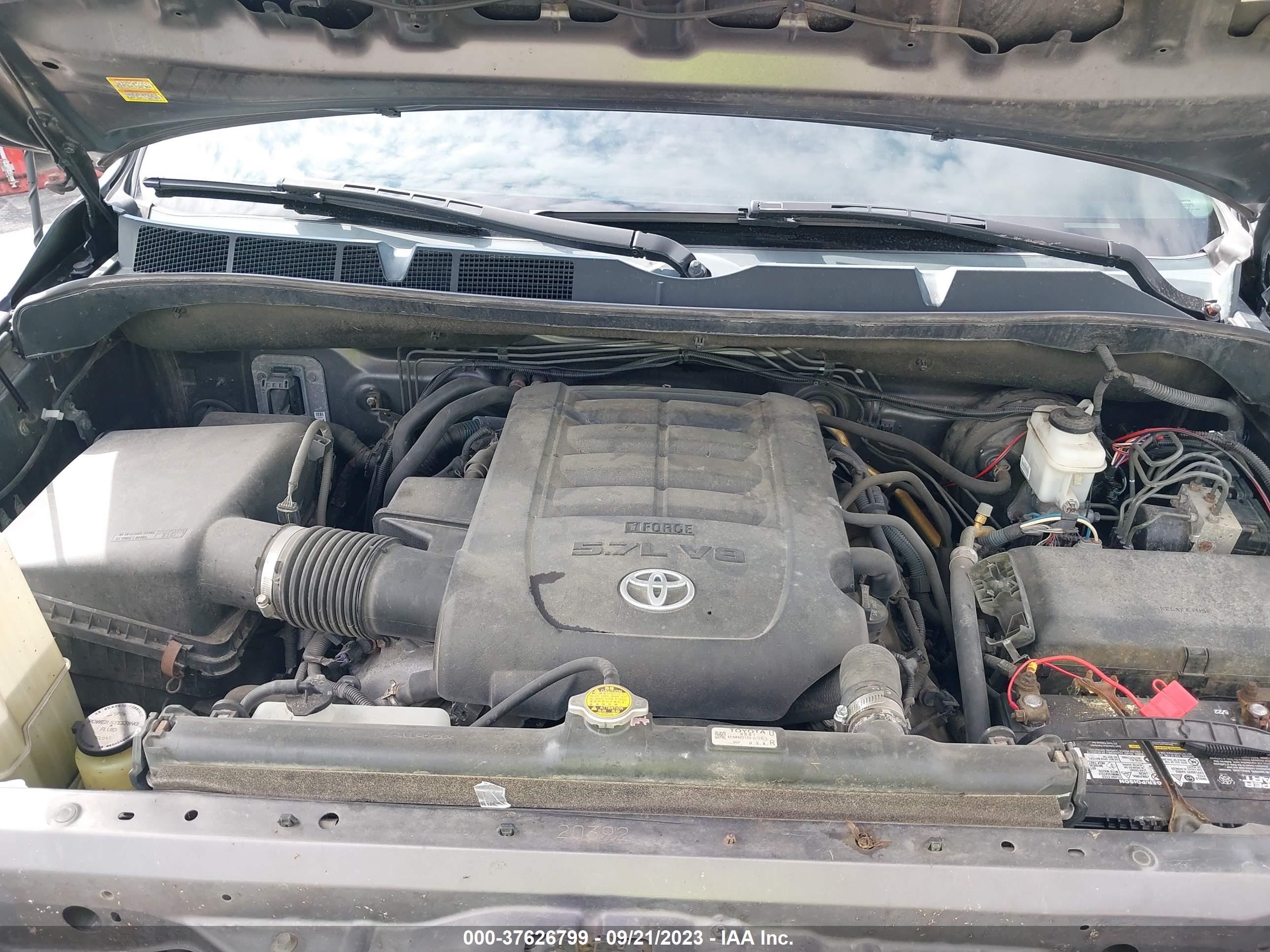 Photo 9 VIN: 5TFHY5F10CX253386 - TOYOTA TUNDRA 