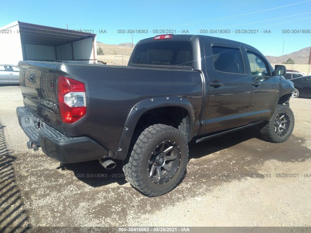 Photo 3 VIN: 5TFHY5F10FX472126 - TOYOTA TUNDRA 4WD TRUCK 