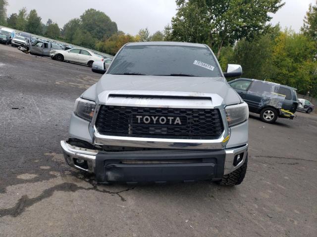 Photo 4 VIN: 5TFHY5F10MX040861 - TOYOTA TUNDRA 