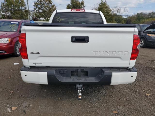 Photo 5 VIN: 5TFHY5F12JX743955 - TOYOTA TUNDRA CRE 