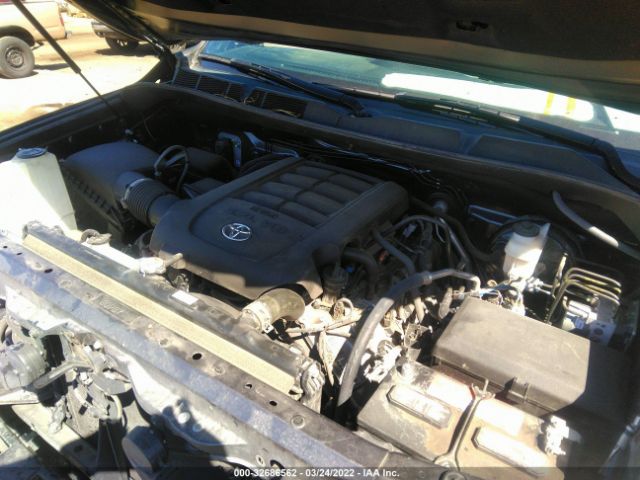 Photo 9 VIN: 5TFHY5F12JX760500 - TOYOTA TUNDRA 4WD 