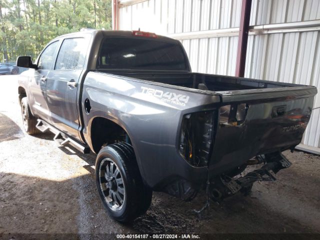 Photo 2 VIN: 5TFHY5F12LX923584 - TOYOTA TUNDRA 