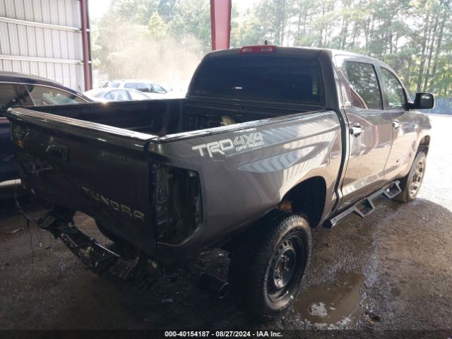 Photo 3 VIN: 5TFHY5F12LX923584 - TOYOTA TUNDRA 