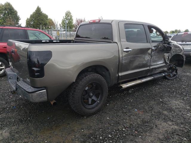 Photo 2 VIN: 5TFHY5F13AX117556 - TOYOTA TUNDRA CRE 