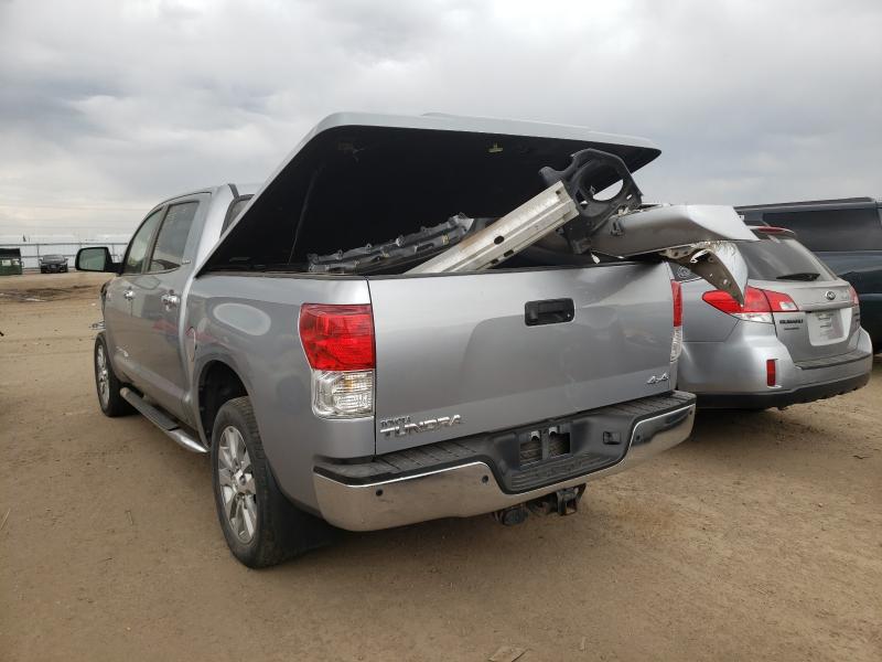 Photo 2 VIN: 5TFHY5F13BX178844 - TOYOTA TUNDRA CRE 