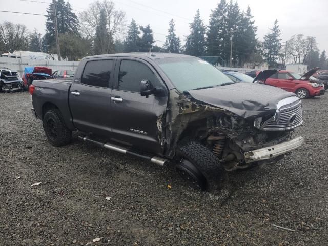 Photo 3 VIN: 5TFHY5F13CX256332 - TOYOTA TUNDRA CRE 