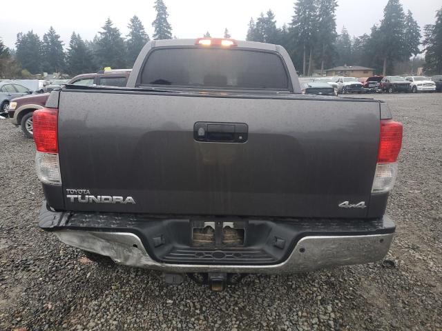 Photo 5 VIN: 5TFHY5F13CX256332 - TOYOTA TUNDRA CRE 