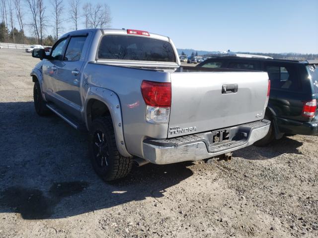 Photo 2 VIN: 5TFHY5F13DX277750 - TOYOTA TUNDRA CRE 