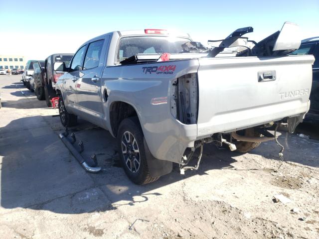 Photo 2 VIN: 5TFHY5F13KX844195 - TOYOTA TUNDRA CRE 