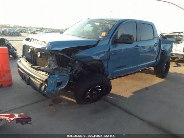 Photo 1 VIN: 5TFHY5F14KX795640 - TOYOTA TUNDRA 4WD 