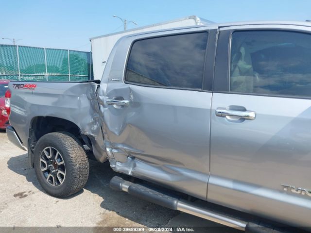 Photo 5 VIN: 5TFHY5F14KX824134 - TOYOTA TUNDRA 