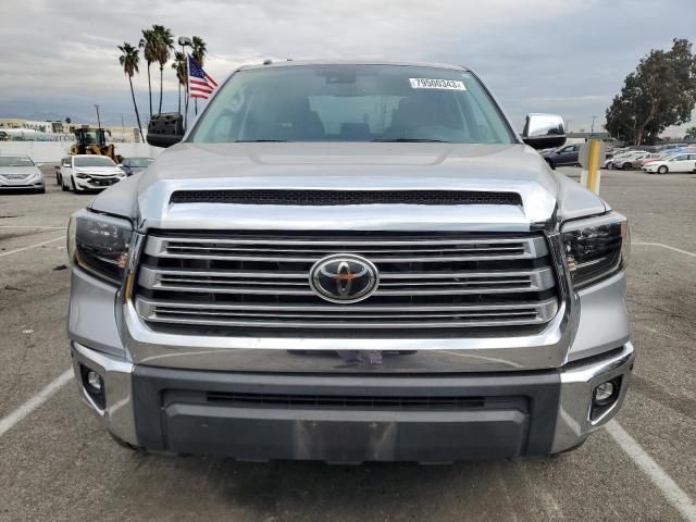 Photo 4 VIN: 5TFHY5F14KX841225 - TOYOTA TUNDRA 