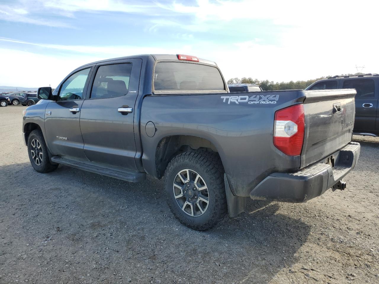 Photo 1 VIN: 5TFHY5F15GX537036 - TOYOTA TUNDRA 