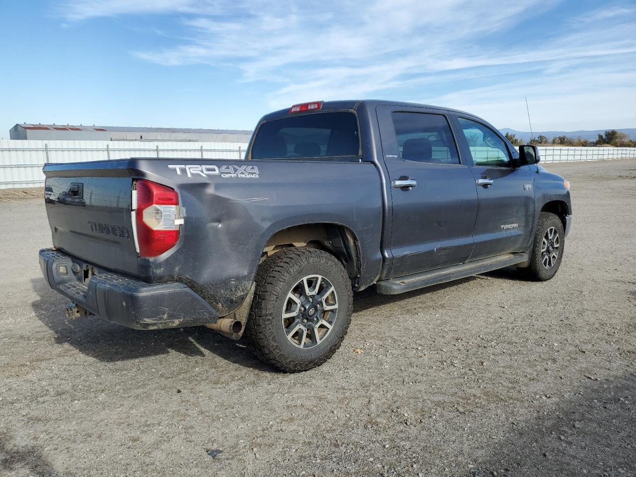 Photo 2 VIN: 5TFHY5F15GX537036 - TOYOTA TUNDRA 