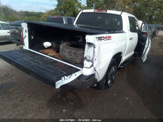 Photo 3 VIN: 5TFHY5F15KX803034 - TOYOTA TUNDRA 4WD 