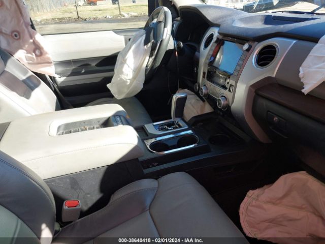 Photo 4 VIN: 5TFHY5F15LX922333 - TOYOTA TUNDRA 