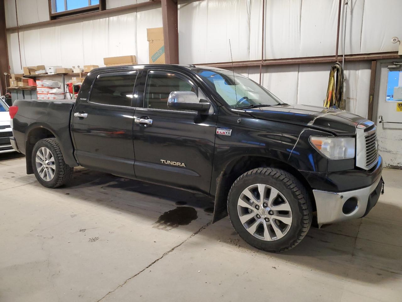 Photo 3 VIN: 5TFHY5F16BX183455 - TOYOTA TUNDRA 