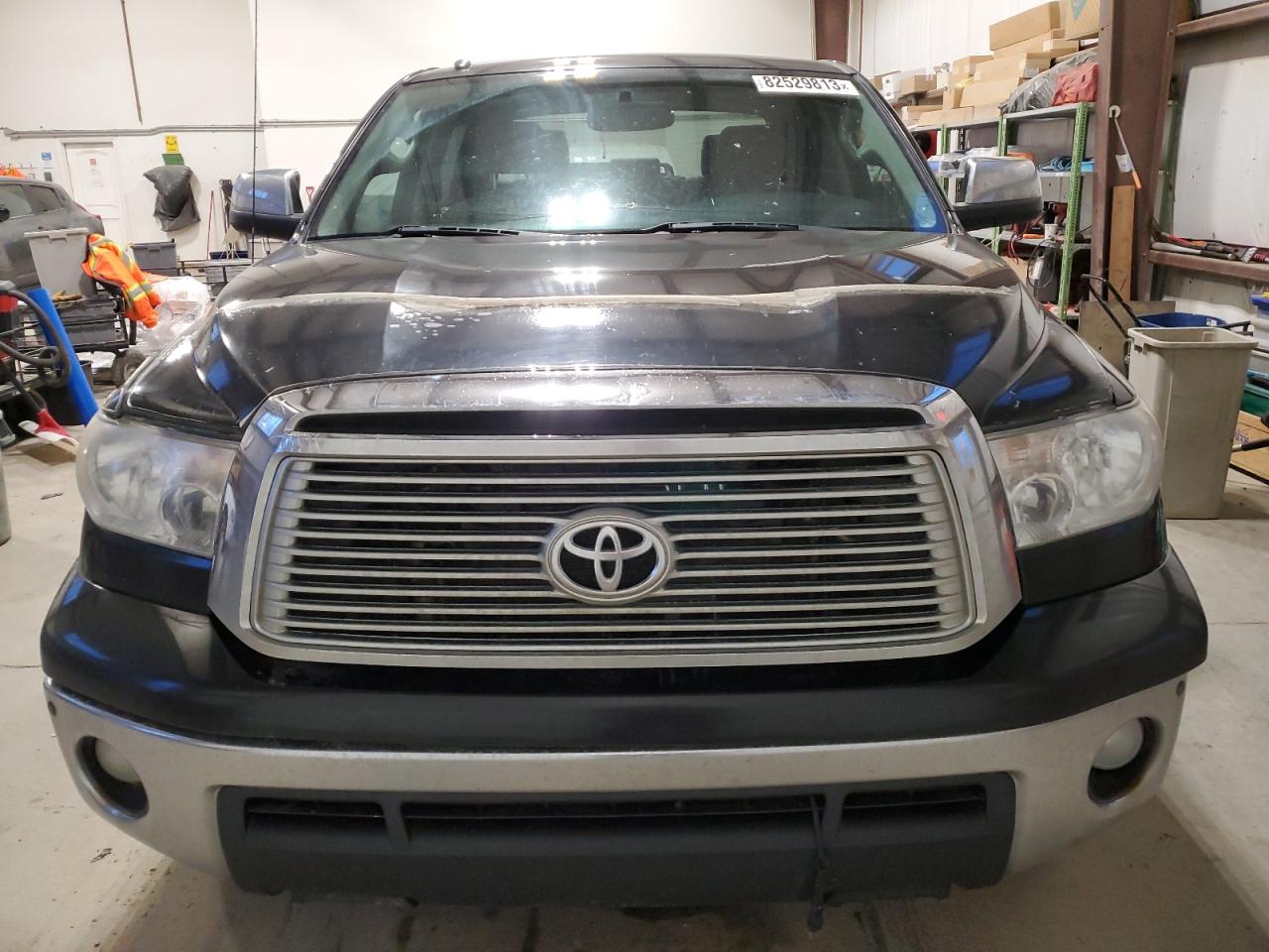 Photo 4 VIN: 5TFHY5F16BX183455 - TOYOTA TUNDRA 