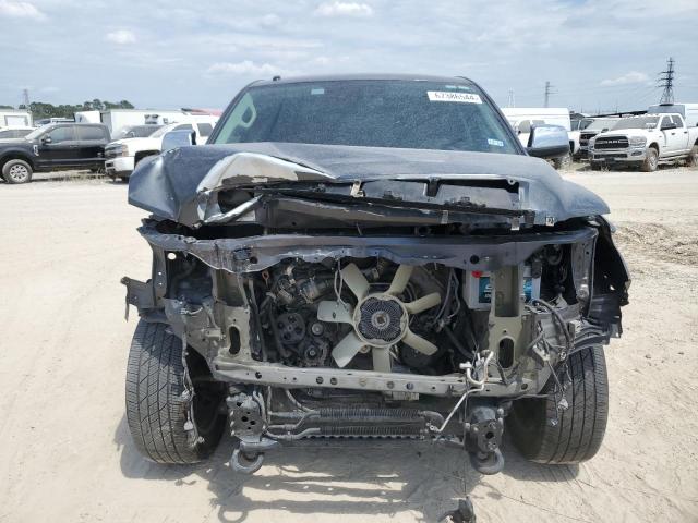 Photo 4 VIN: 5TFHY5F16KX812647 - TOYOTA TUNDRA CRE 