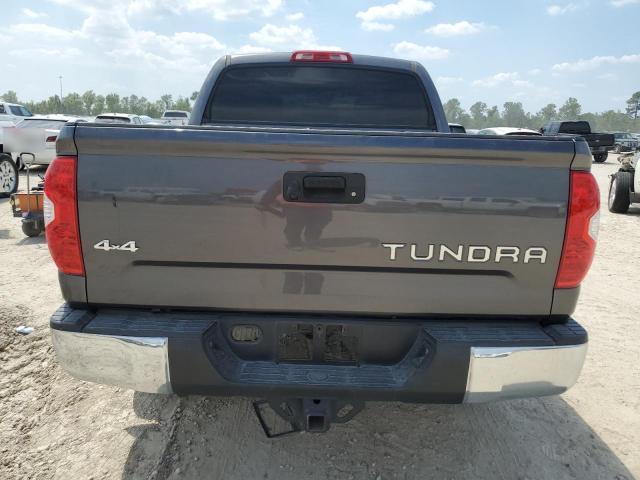 Photo 5 VIN: 5TFHY5F16KX812647 - TOYOTA TUNDRA CRE 