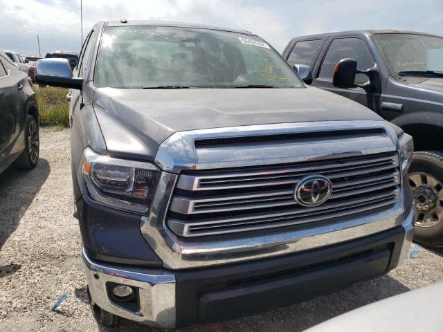 Photo 8 VIN: 5TFHY5F16KX826256 - TOYOTA TUNDRA CRE 