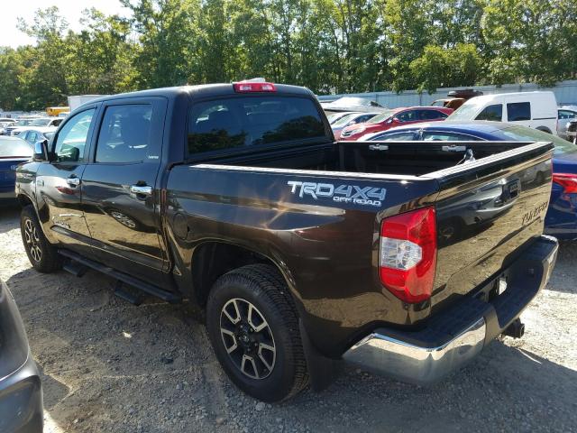 Photo 2 VIN: 5TFHY5F16KX843056 - TOYOTA TUNDRA CRE 